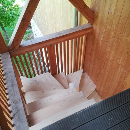 escalier extérieur mélèze
